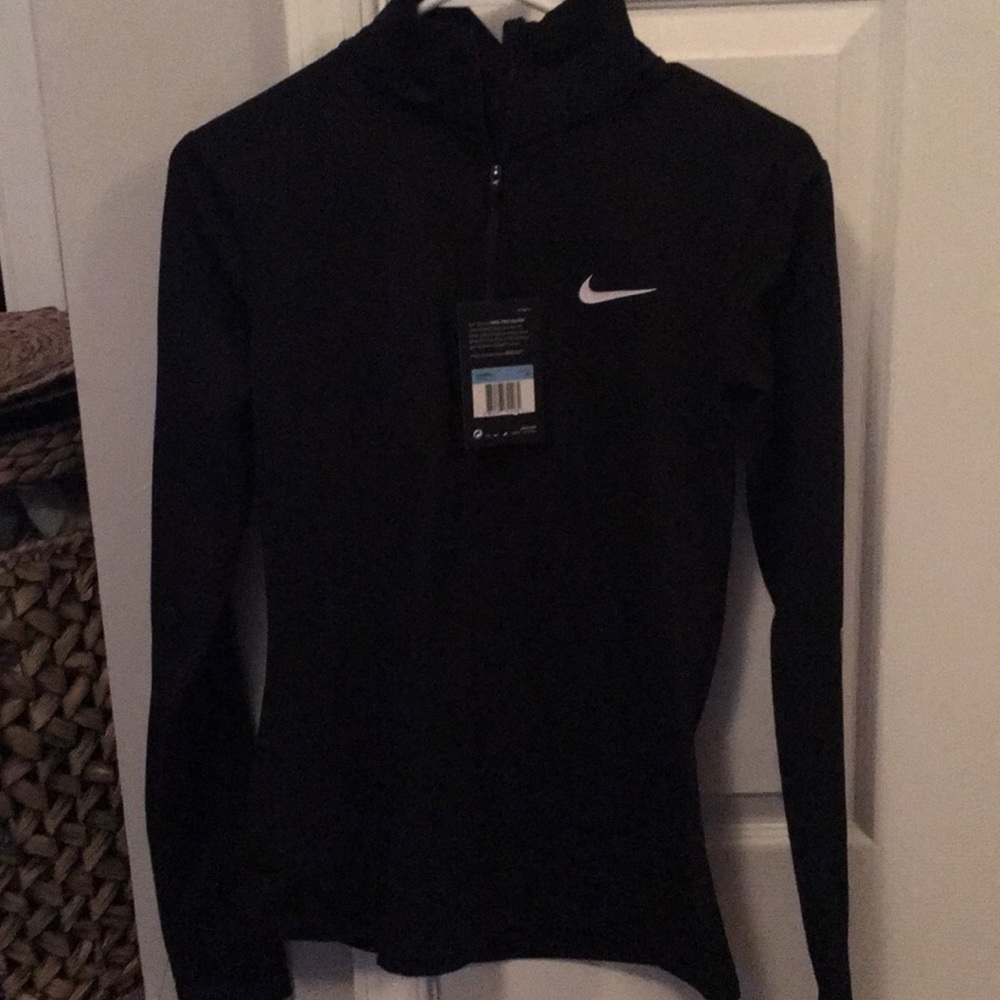 Nike 1/4 zip pullover size MD
